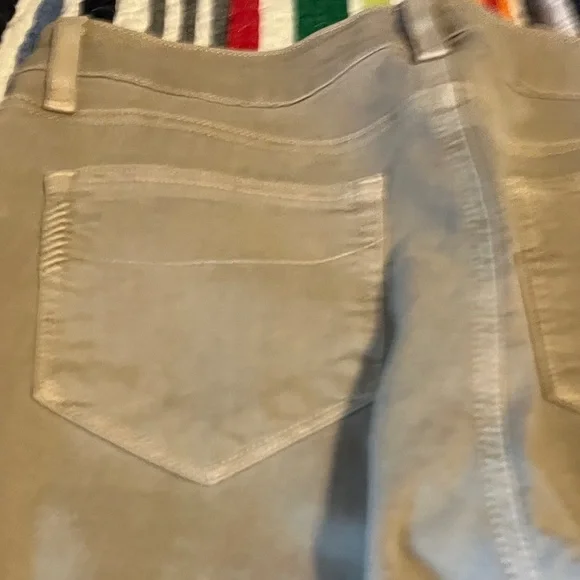 PAIGE Beige Patterned Denim - Picture 11 of 11